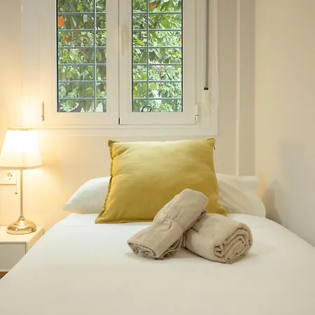 Charming Apartment With Private Patio At Plaza De Espana By Ocityzen Siviglia Esterno foto